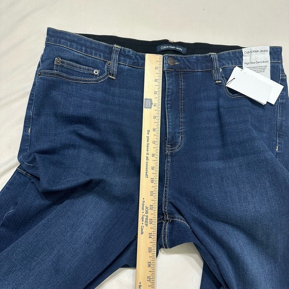 Calvin Klein Jeans High Rise Demi Boot Cut Medium Wash Jeans NWT Womens sz 20 W - Picture 13 of 16